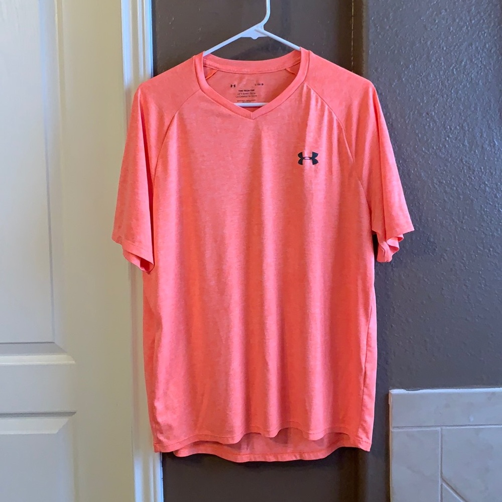 Men’s Under Armour shirt / size L